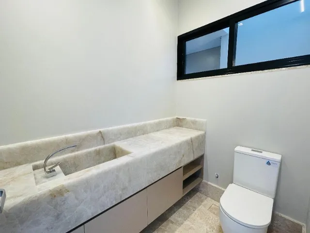 Imagem 2: Casa Moderna , Projetada , 4 Suítes , Piscina , Nova , 560m², Dentro de Condomínio no