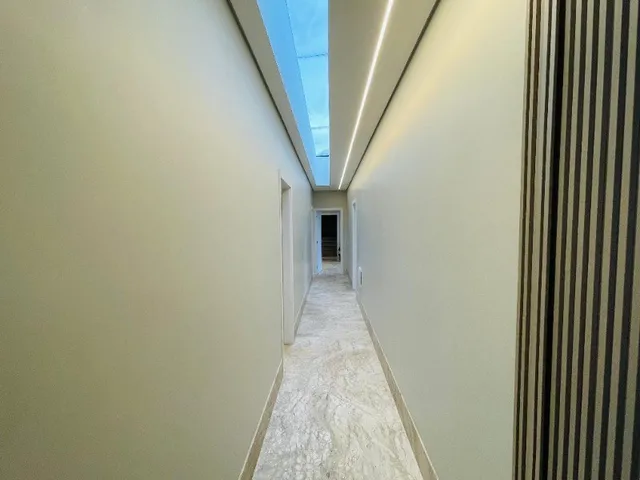 Imagem 7: Casa Moderna , Projetada , 4 Suítes , Piscina , Nova , 560m², Dentro de Condomínio no