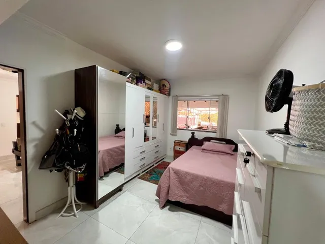 Imagem 1: Casa com 3 Quartos , Dentro de Condomínio , Lote de 400m² , Piscina , Churrasqueira com