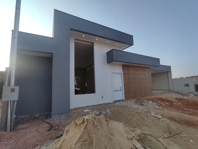Imagem 1: Casa Moderna 3 Suítes Churrasqueira com Espaço Gourmet Dentro de Condomínio Próximo