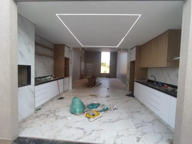 Imagem 5: Casa Moderna 3 Suítes Churrasqueira com Espaço Gourmet Dentro de Condomínio Próximo
