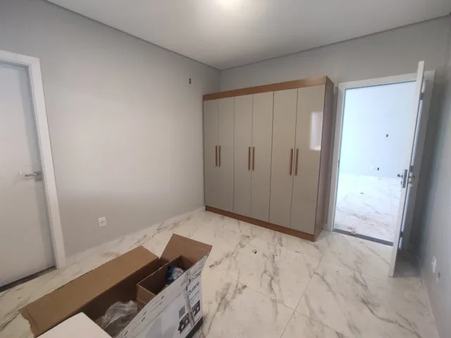 Imagem 4: Casa Moderna 3 Suítes Churrasqueira com Espaço Gourmet Dentro de Condomínio Próximo