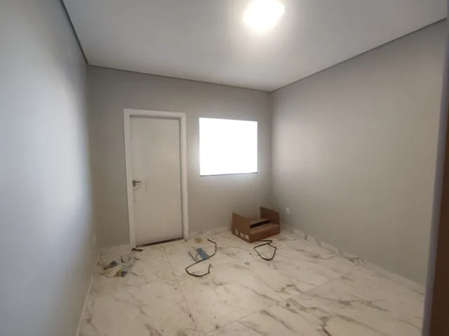 Imagem 3: Casa Moderna 3 Suítes Churrasqueira com Espaço Gourmet Dentro de Condomínio Próximo