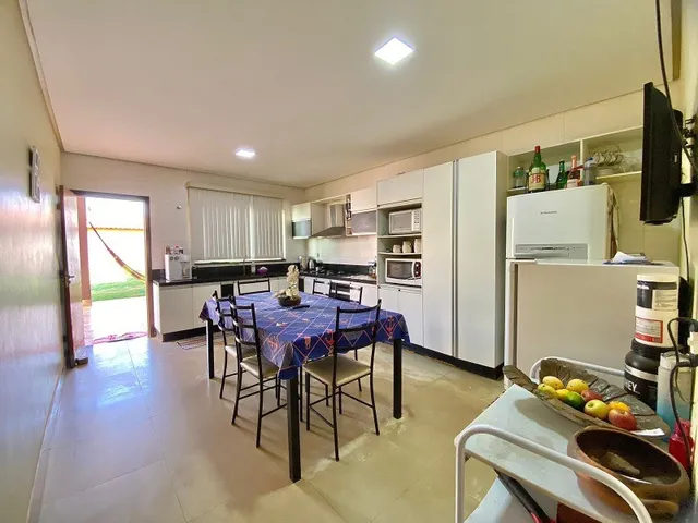 Imagem 2: Casa Moderna 3 Suítes Churrasqueira com Espaço Gourmet Dentro de Condomínio na Rua 03