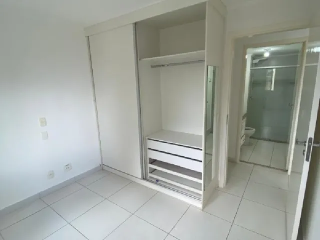Imagem 5: Excelente Apartamento 2 Quartos Reformado 62m² Próximo ao Metrô na Rua 25 Norte em