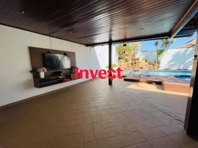 Imagem 1: ESPETÁCULO! 5 Quartos, Lazer Completo, Lote de 800m², Condomínio com Localização