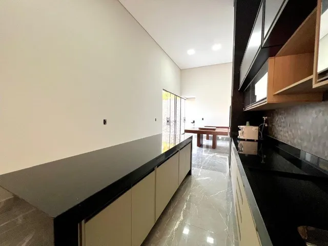 Imagem 7: Casa Moderna Escriturada e Quitada Dentro de Condomínio 3 Suítes Lazer Completo na