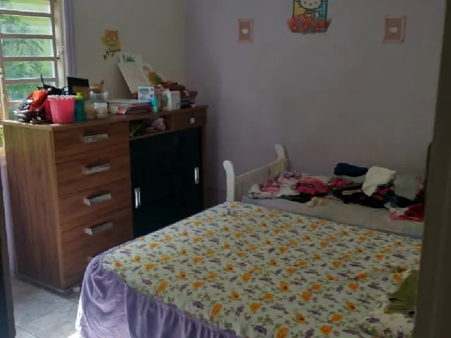 Imagem 3: Casa Reformada 3 Quartos Churrasqueira e Piscina Dentro de Condomínio na Rua 03 em