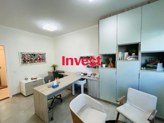 Imagem 7: Casa Atemporal, 4 Quartos, DCE, Escritório, Lazer Completo, Dentro de Ótimo Condomínio