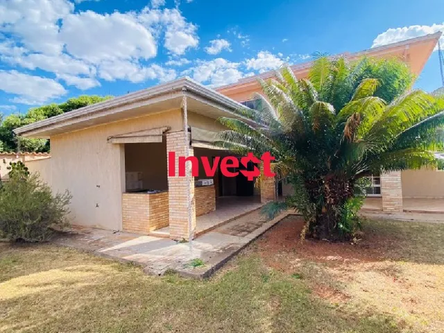 Imagem: Casa com 5 Quartos, sendo 3 Suítes, Lote