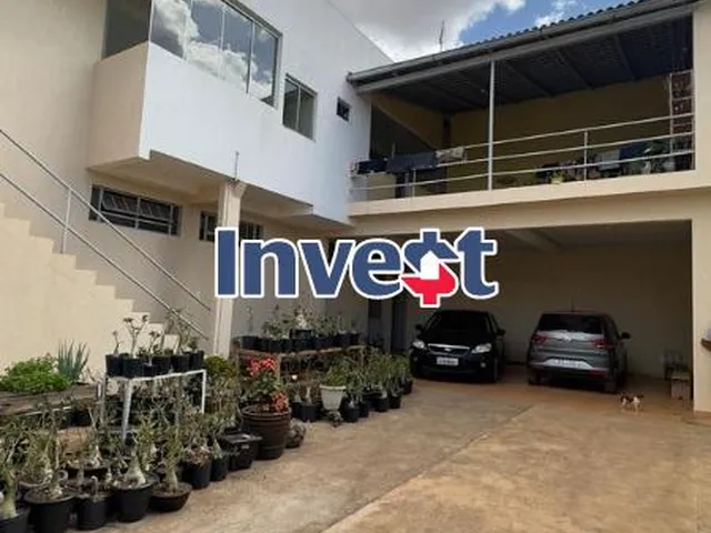 Imagem 6: Prédio, 2 lojas comerciais, 2 apartamentos, 2 e 3 quartos, Rua 08 Vicente Pires