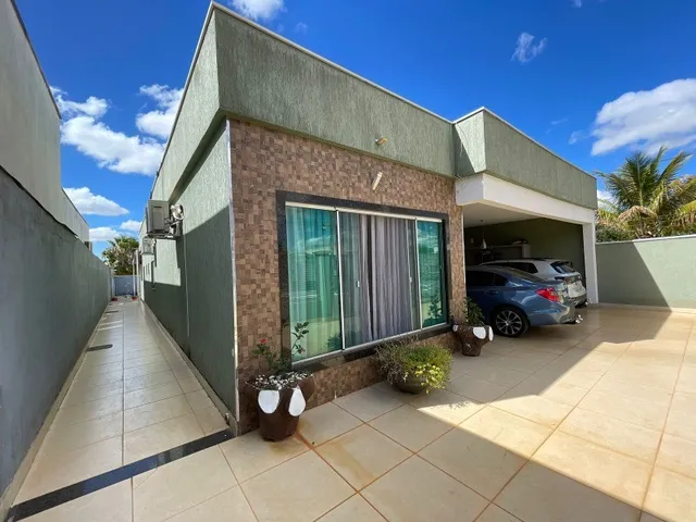 Imagem 3: Ótima Casa, 3 Suítes, Piscina e Churrasqueira, Lote de 400m², Dentro de Condomínio na