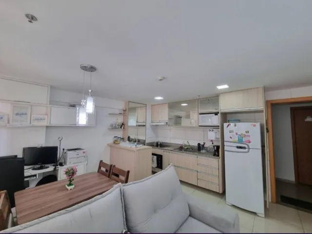 Imagem: O apartamento possui 1 Dormitório, 1 Banheiro, 1 Vaga na