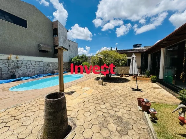 Imagem 10: Excelente Casa Alto Padrão, semi-moderna, 4 Quartos sendo 4 suítes - Lote 800m² - Rua
