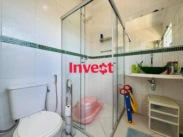Imagem 13: Excelente Casa Alto Padrão, semi-moderna, 4 Quartos sendo 4 suítes - Lote 800m² - Rua