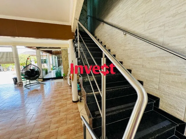 Imagem 6: Excelente Casa Alto Padrão, semi-moderna, 4 Quartos sendo 4 suítes - Lote 800m² - Rua