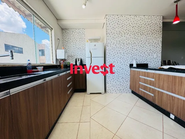 Imagem 14: Excelente Casa Alto Padrão, semi-moderna, 4 Quartos sendo 4 suítes - Lote 800m² - Rua