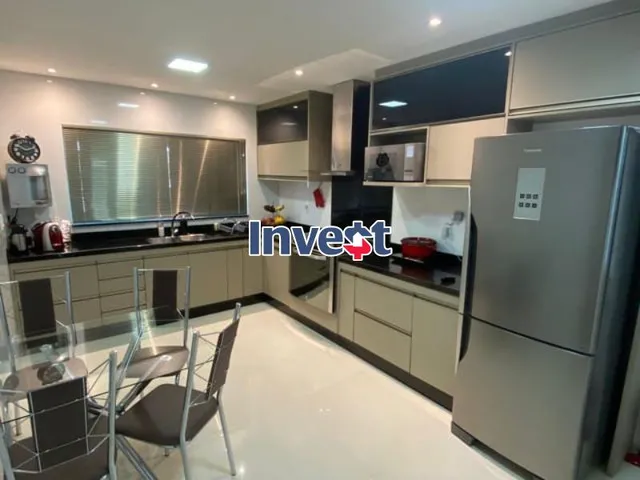 Imagem 2: Casa Excelente, 4 Quartos, Lazer Completo, Dentro de Condomínio na Rua 12 em Vicente