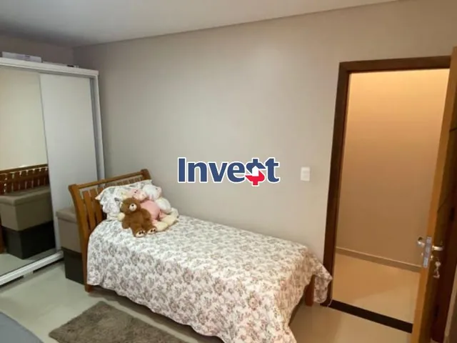 Imagem 1: Casa Excelente, 4 Quartos, Lazer Completo, Dentro de Condomínio na Rua 12 em Vicente