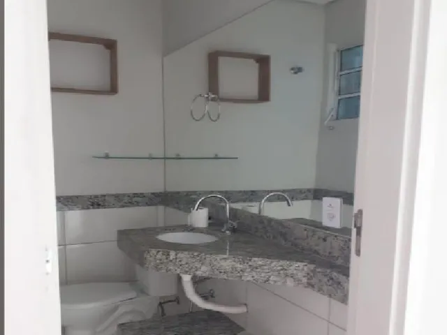 Imagem 2: Apartamento com 2 Quartos, Ótima localização, Elevador e Garagem na Rua 03 em Vicente