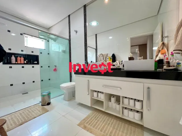 Imagem 10: Casa Moderna, Dentro de Condomínio, 4 Quartos, Lazer Completo, Lote de 825m² na Rua 10