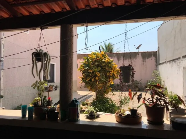 Imagem 7: Casa com 2 Andares, Dentro de Condomínio, 5 Quartos, Lote de 400m², Boa Localização
