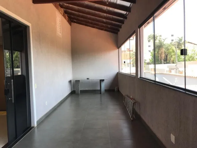 Imagem 11: Casa com 2 Andares, Dentro de Condomínio, 5 Quartos, Lote de 400m², Boa Localização