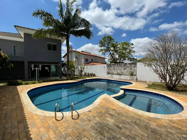 Imagem 7: EXCLUSIVA! Casa Excelente, Dentro de Condomínio, 6 Quartos, Lazer Completo, Lote de