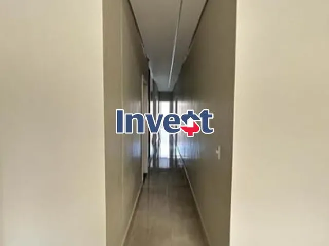 Imagem 4: Casa Moderna, Dentro de Condomínio, 4 Suítes, Lote de 400m², Lazer Completo na Rua 01