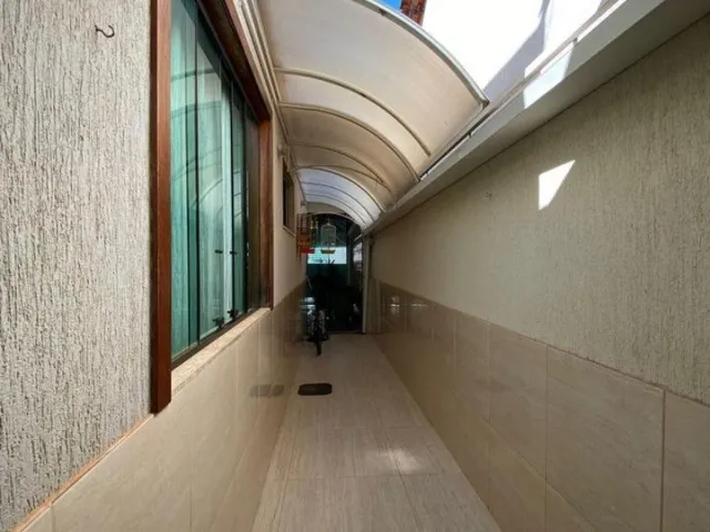 Imagem 6: Casa Excelente com 3 Quartos, Lazer Completo, Toda no Porcelanato, Dentro de Condomínio