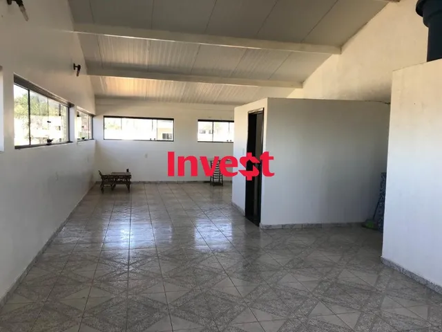 Imagem 10: Casa com 2 Pavimentos, 6 Quartos, Lote de 1.000m², Dentro de Condomínio Vazado Para a