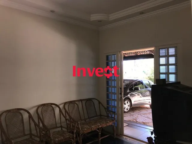 Imagem 9: Casa com 2 Pavimentos, 6 Quartos, Lote de 1.000m², Dentro de Condomínio Vazado Para a