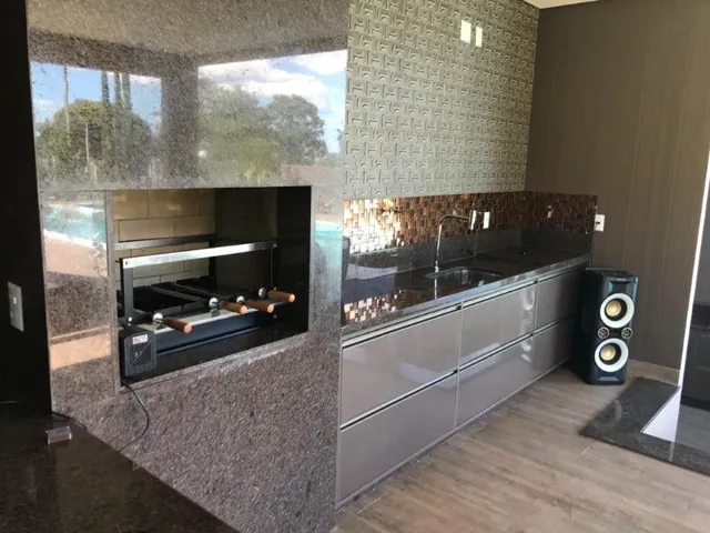 Imagem 11: Imponente casa de 4 quartos no Park Way, Brasília-DF: 3 salas, 4 banheiros, 5 vagas e