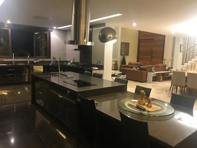 Imagem 10: Imponente casa de 4 quartos no Park Way, Brasília-DF: 3 salas, 4 banheiros, 5 vagas e