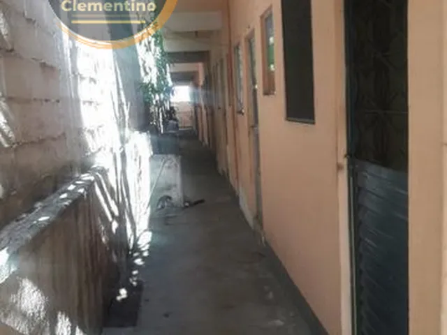 Imagem 1: Vigário Geral - Rua Otranto, Esquina com Rua Mabá, Quitinetes, Tipo Sla e Qto Próximo