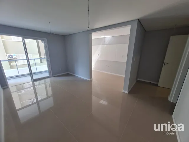 Imagem 5: Apto 02 quartos Suíte com Sacada Garagem ed Rudolf perto da UFSM