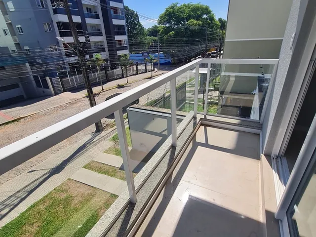 Imagem 9: Apto 02 quartos Suíte com Sacada Garagem ed Rudolf perto da UFSM