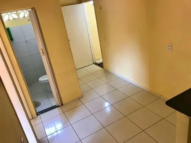 Imagem: Alugo Apartamento com 2 Quartos na Maraponga!!!