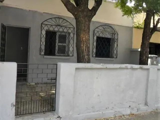 Imagem: Casa com 02 Quartos no Bairro Jóquei Clube