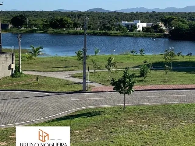 Imagem: Duplex a Ser Construído em Frente Ao Lago
