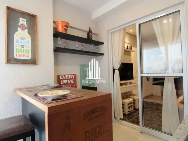 Imagem: O apartamento possui 2 Dormitórios, 1 Banheiro, 1 Vaga na