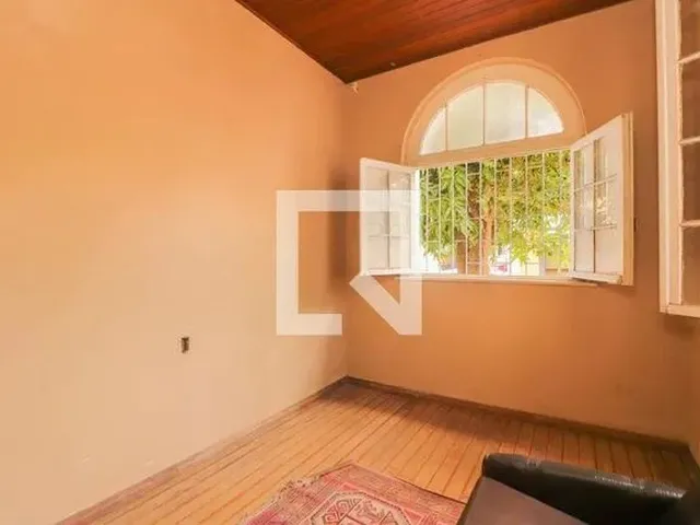 Imagem: Casa para Aluguel - Floresta, 4 Quartos