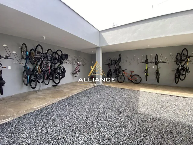 Imagem 7: APARTAMENTO Apartamento com 3 dormitórios