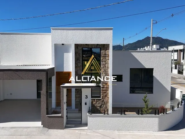 Imagem 1: CASA GEMINADA Casa com 3 dormitórios