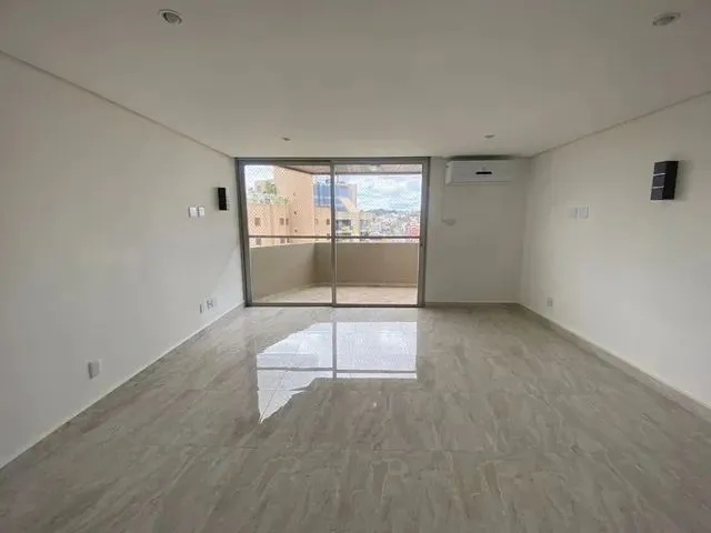 Imagem: Apartamento com 4 Dormitórios para Alugar