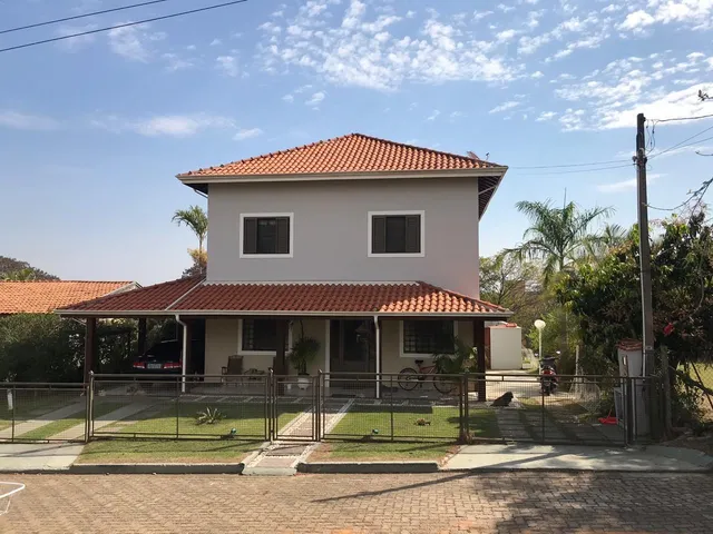 Imagem: Imperdível Casa em Condomínio À Venda