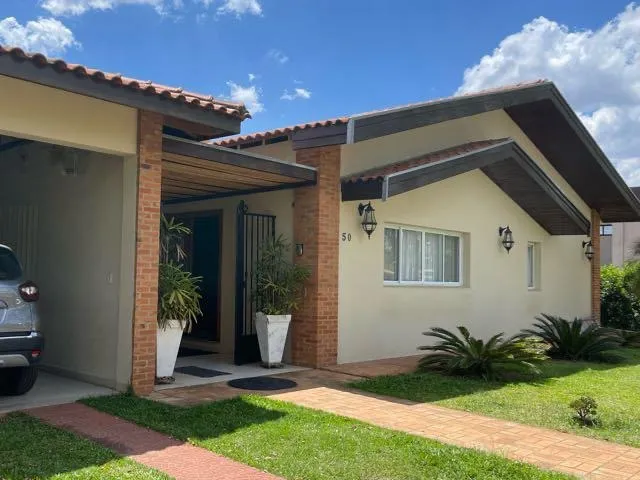 Imagem: Imponente Casa de Luxo em Condomínio na