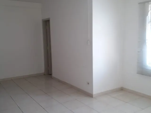 Imagem: Sala Comercial 36M2 1 Banheiro, Iptu R$