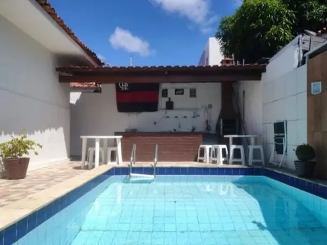 Imagem 5: Imóvel Bem Localizado com Piscina 4/4