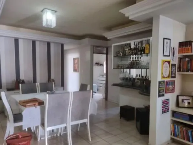 Imagem 12: Imóvel Bem Localizado com Piscina 4/4